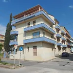 Vincenti's House * Комизо