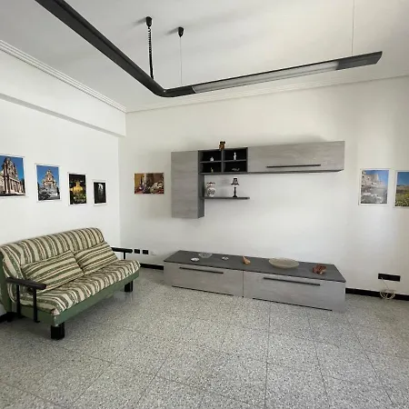 Daire Vincenti's House *